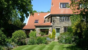 Exterior - 4 Bed in Whitby (oc-g0042) (Goathland)