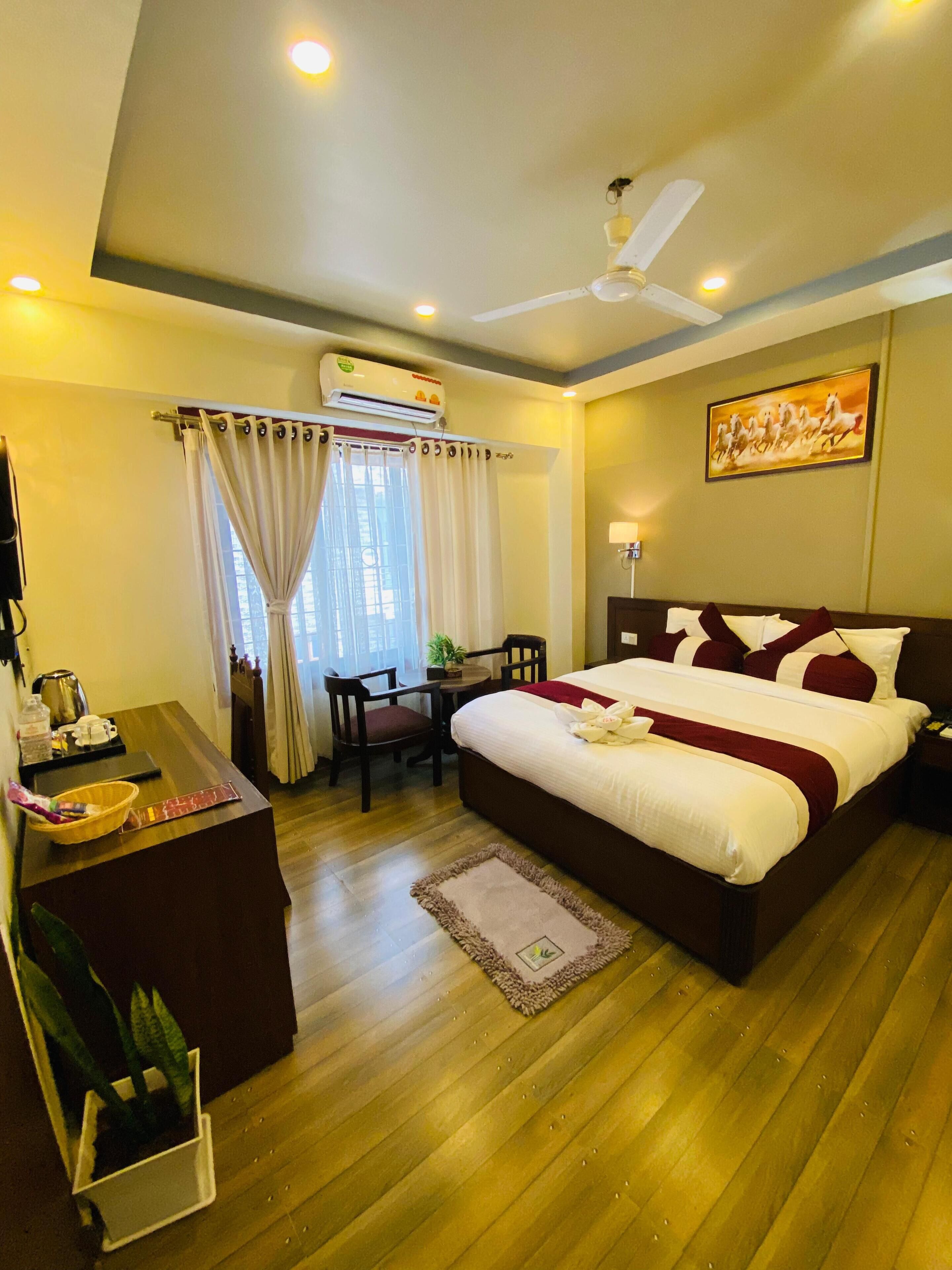 Deluxe Double Room, City View