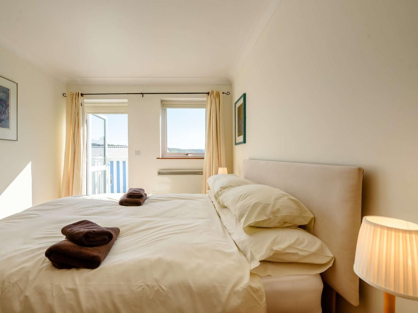3 bedrooms, travel crib, WiFi (free), bed sheets