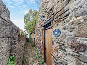 Exterior detail - 2 Bed in Bideford (oc-saill) (Appledore)