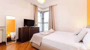 Desk, blackout drapes, iron/ironing board, free WiFi
