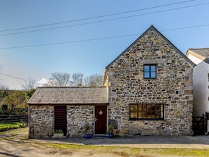 Exterior - 2 Bed in Helston (oc-trwre) (Coverack)
