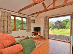 TV - 1 Bed in Liskeard (oc-nutha) (Broadoak)