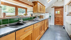 Private kitchen - 3 Bed in Winkleigh (oc-1450b) (Iddesleigh)