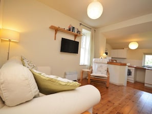 TV - 2 Bed in Kingsbridge (oc-fern2) (Kellaton)