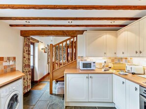 Private kitchen - 3 Bed in Bideford (oc-burfl) (Higher Clovelly)
