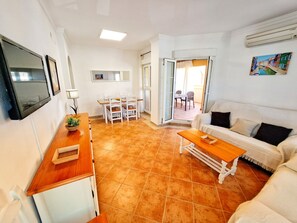 TV - Atlántico - 2 bedrooms with swimming pool (Punta del Moral)
