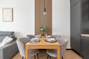 Dining - Stylish Apartment with Parking | Balcony | Surrounded by Nature (Gdynia)