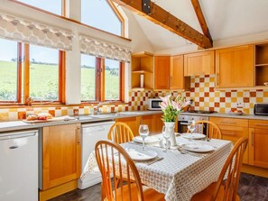 Dining - 2 Bed in Bodmin (oc-chest) (Lanlivery)