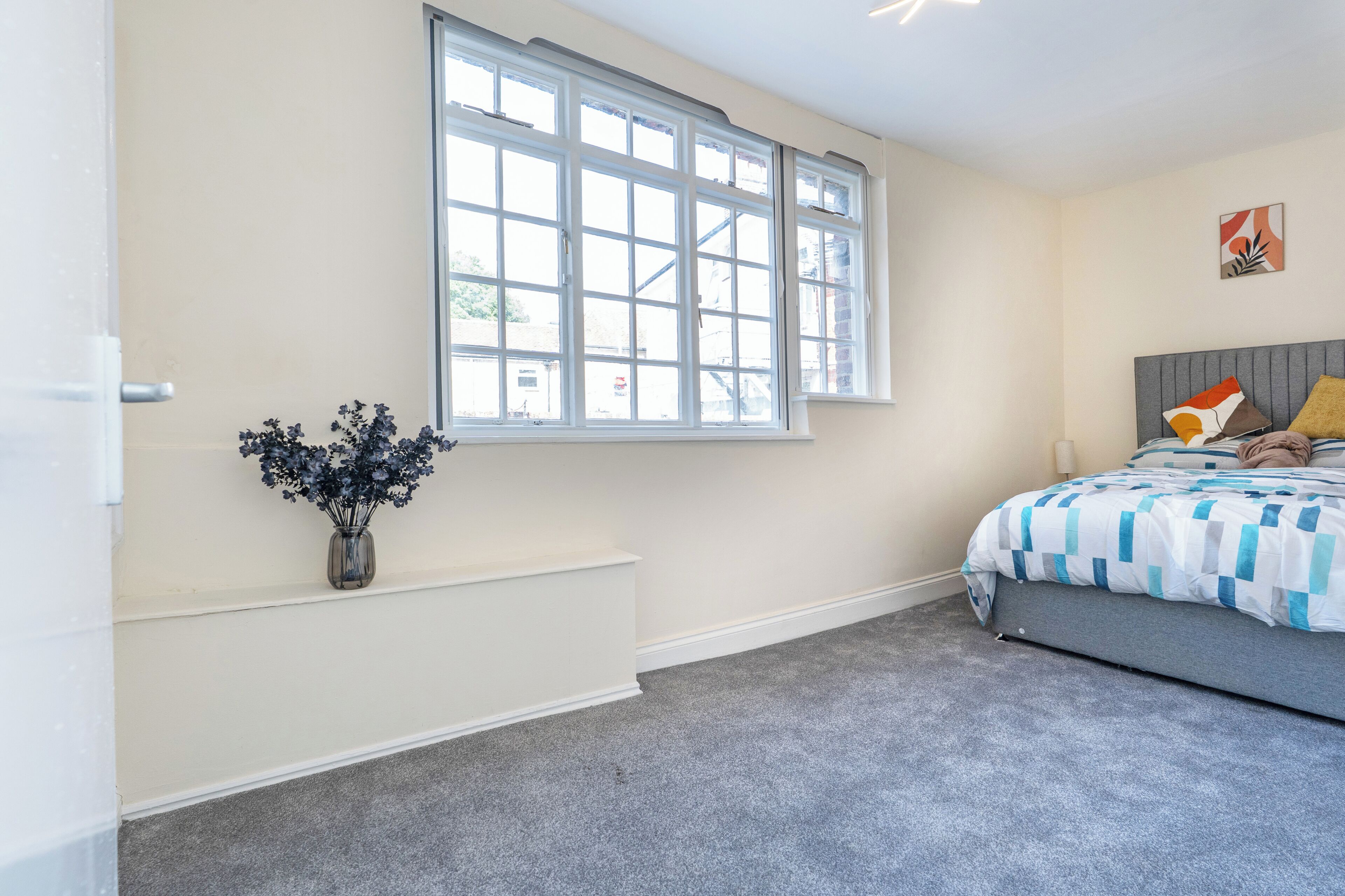 2 bedrooms, iron/ironing board, WiFi (free), bed sheets