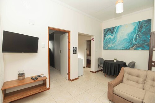 The Valley Guesthouse - Cottage 2