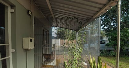 The Valley Guesthouse - Cottage 2