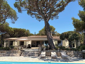 Exterior - New!!!  Exceptional villa with ocean views, private beach access, and an infinity pool! (Ramatuelle)
