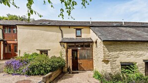 Exterior - 2 Bed in Ilfracombe (oc-maltc) (West Down)