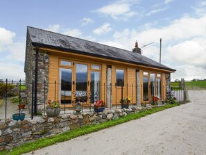 Exterior - 1 Bed in Tavistock (oc-colch) (Gulworthy)