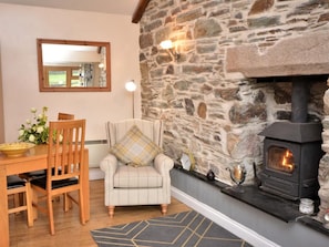 Dining - 1 Bed in Tavistock (oc-colch) (Gulworthy)
