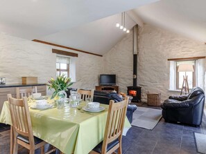 Dining - 2 Bed in Cambrose (oc-forgm) (Cambrose)