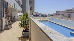 Pool - #328 Charming 2-Bedroom Home in Albufeira | Balcony & AC (Albufeira)