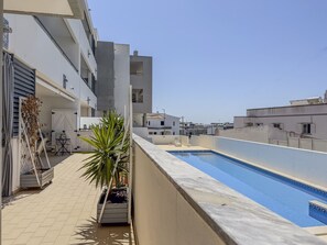 Pool - #328 Charming 2-Bedroom Home in Albufeira | Balcony & AC (Albufeira)