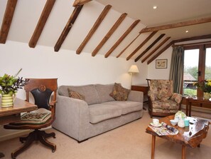 TV - 2 Bed in Umberleigh (oc-lcobb) (Chittlehampton)