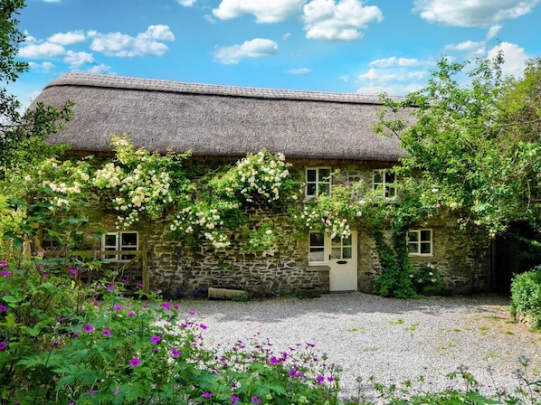 Exterior - 2 Bed in Umberleigh (oc-lcobb) (Chittlehampton)