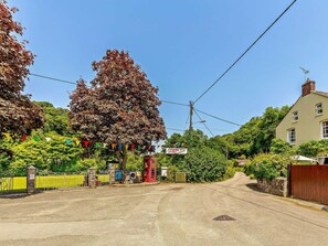 Property grounds - 2 Bed in St Austell (oc-lanyo) (Coombe)