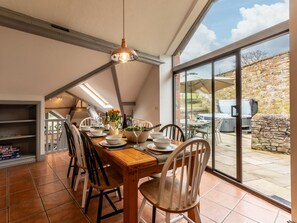 Dining - 4 Bed in Bideford (oc-oappl) (Monkleigh)