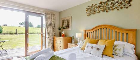 1 chambre, lit parapluie, Wi-Fi gratuit, draps fournis