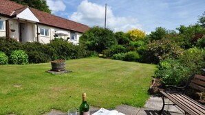 Property grounds - 2 Bed in Tiverton (oc-shayn) (Shillingford)