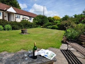 Property grounds - 2 Bed in Tiverton (oc-shayn) (Shillingford)