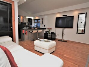 Interior - 1 Bed in Kingskerswell (oc-thpad) (Kingskerswell)