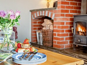 Outdoor dining - 3 Bed in Padstow (oc-treba) (Saint Merryn)