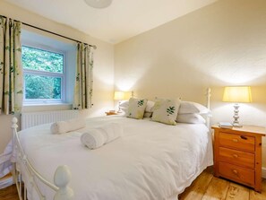 3 bedrooms, free WiFi, bed sheets - 3 Bed in Combe Martin (oc-watet) (Combe Martin)