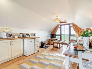 Interior - 1 Bed in Looe (oc-couvw) (Lansallos)