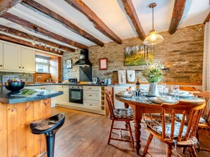 Dining - 2 Bed in Liskeard (oc-04708) (Menheniot)