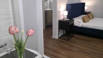 Comfort-Studio, Balkon | Individuell dekoriert, Verdunkelungsvorhänge, Bügeleisen/Bügelbrett