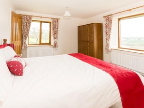 Travel cot, free WiFi, bed sheets - 5 Bed in Bideford (oc-telod) (Bideford)