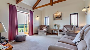 TV - 1 Bed in Helston (oc-boder) (Wendron)