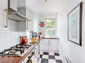 Private kitchen - 2 Bed in Bideford (oc-3gabl) (Appledore)