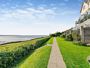 Property grounds - 2 Bed in Braunton (oc-ocpoi) (Saunton)
