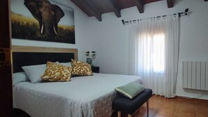 Room - Casa del Camino | Located in Caravaca de la Cruz, on the old road to Archivel (Caravaca de la Cruz)