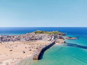 St Ives is well worth a day out, explore the cobbled streets and art galleries - 1 Bed in Redruth (oc-hamib) (Redruth)
