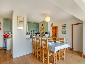 Dining - 2 Bed in Kingsbridge (oc-wdelv) (Thurlestone Sands)