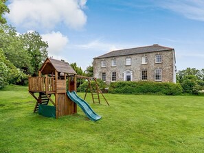 Children’s area - 4 Bed in Wadebridge (oc-penda) (Sladesbridge)