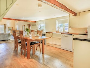 Dining - 1 Bed in Sidmouth (oc-swcom) (Sidbury)