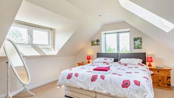 3 bedrooms, free WiFi, bed sheets