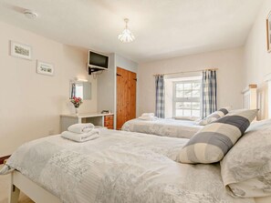 Room - 3 Bed in Falmouth (oc-consw) (Constantine)