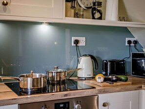 Private kitchen - 1 Bed in Dorchester (oc-manje) (Frome Saint Quintin)