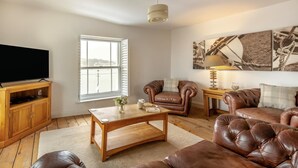 TV - 2 Bed in Bideford (oc-05208) (Appledore)