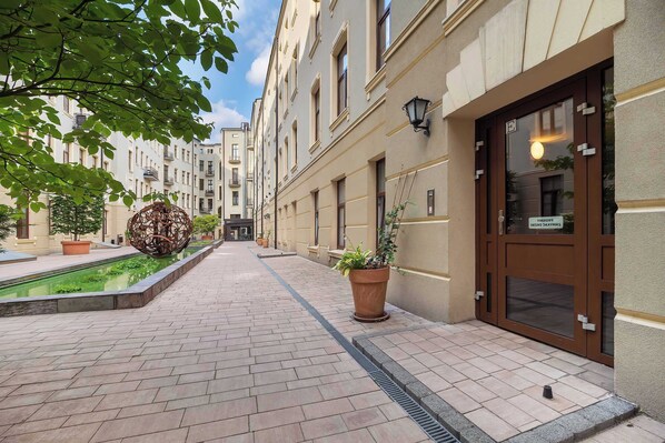 Exterior detail - Modern Studio in the City Center | Mezzanine | Sleeps 4 (Łódź)